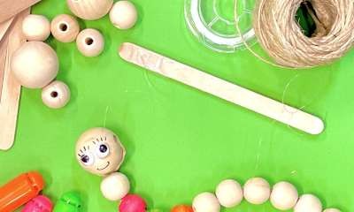 Avenel Library - Beaded Worm Puppets