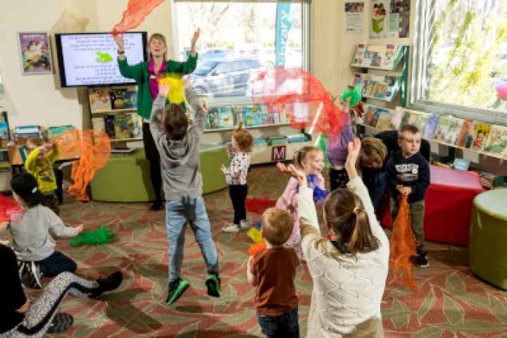Shepparton Library - Story Time & Nature Walk